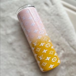 Resin L V tumbler 20oz